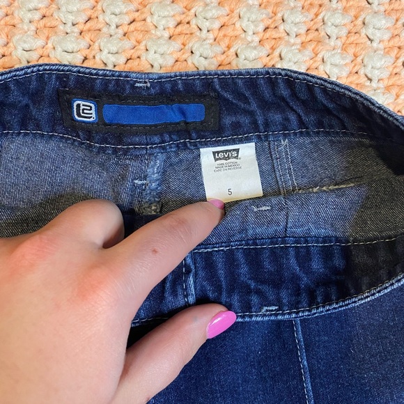 vintage levi’s shorts - Picture 3 of 5